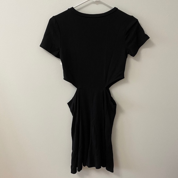 FOREVER 21 BLACK FIT & FLARE CUT OUT DRESS - Picture 8 of 10
